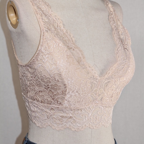 Smart & Sexy Lace Bra - Picture 10 of 16